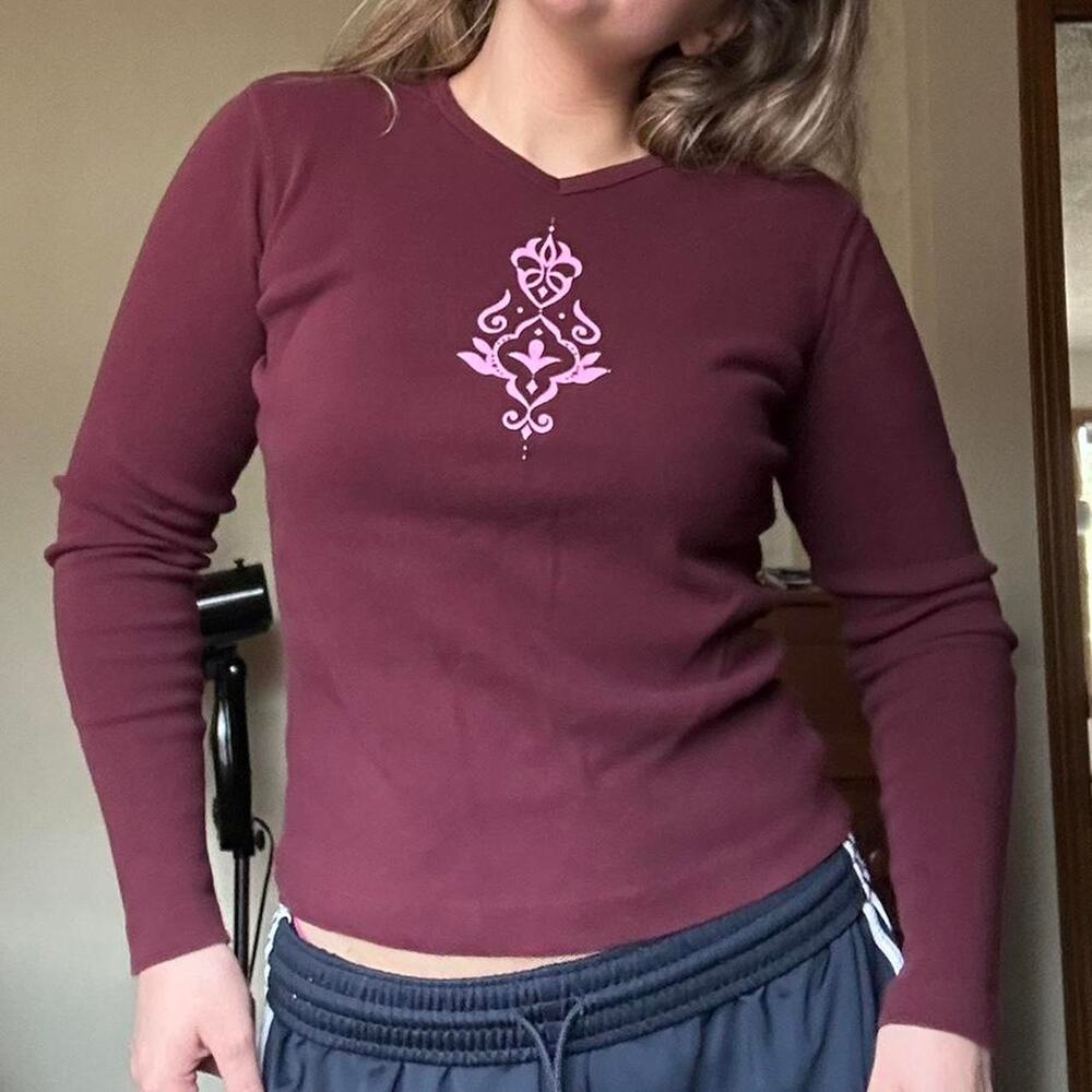 True Y2K American Eagle Maroon Graphic Long Sleeve Baby Tee Womens XS